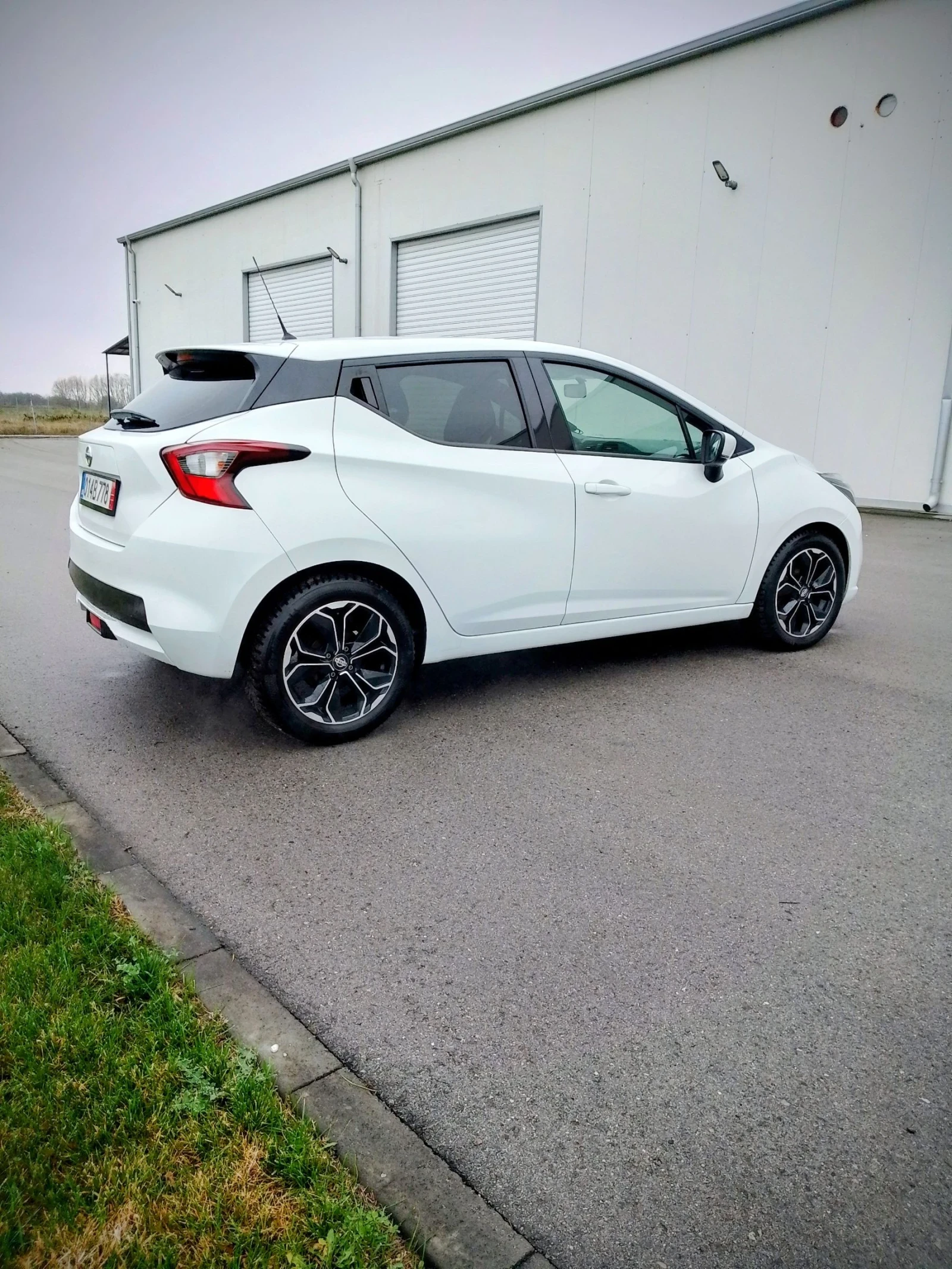 Nissan Micra 1.0 IGT Automatic , снимка 6 - Автомобили и джипове - 54042353