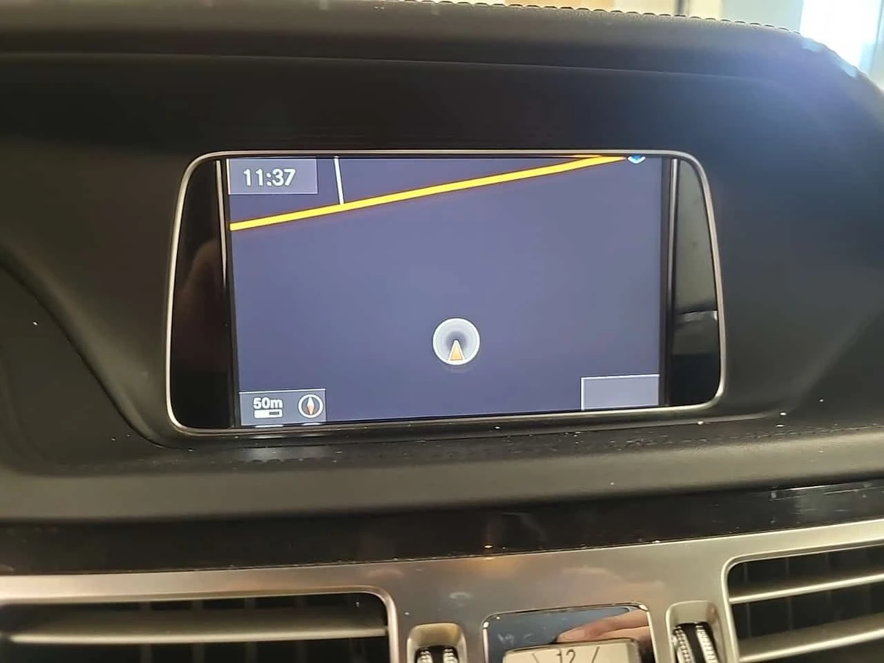 Mercedes-Benz E 400 * CARFAX * NAVI * PANO * , снимка 11 - Автомобили и джипове - 54339013