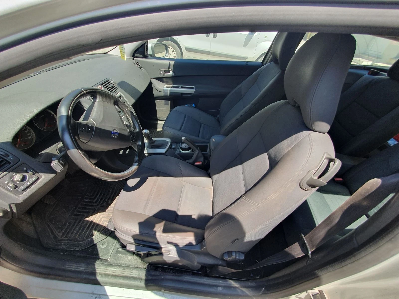 Volvo C30, снимка 13 - Автомобили и джипове - 54360319