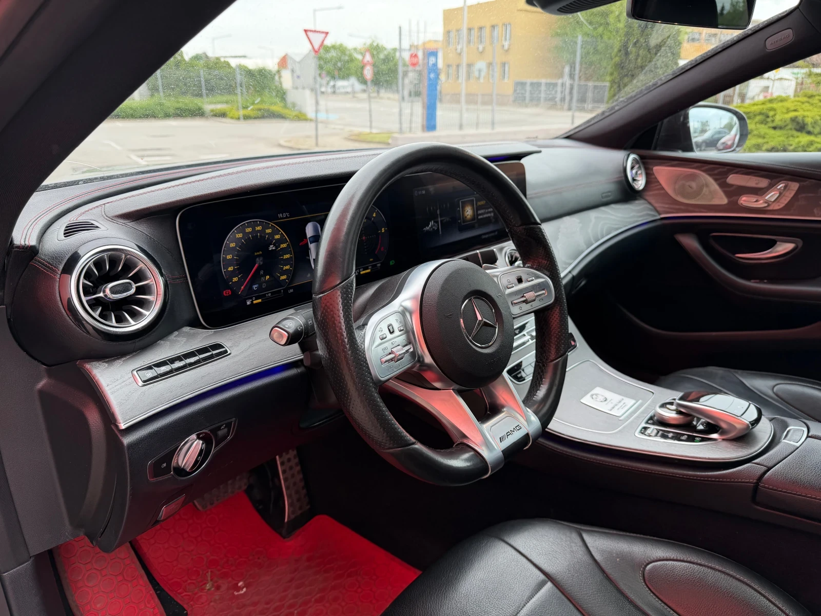 Mercedes-Benz CLS 400 УНИКАТ* AMG* БАРТЕР* EDITION1, снимка 10 - Автомобили и джипове - 54514150
