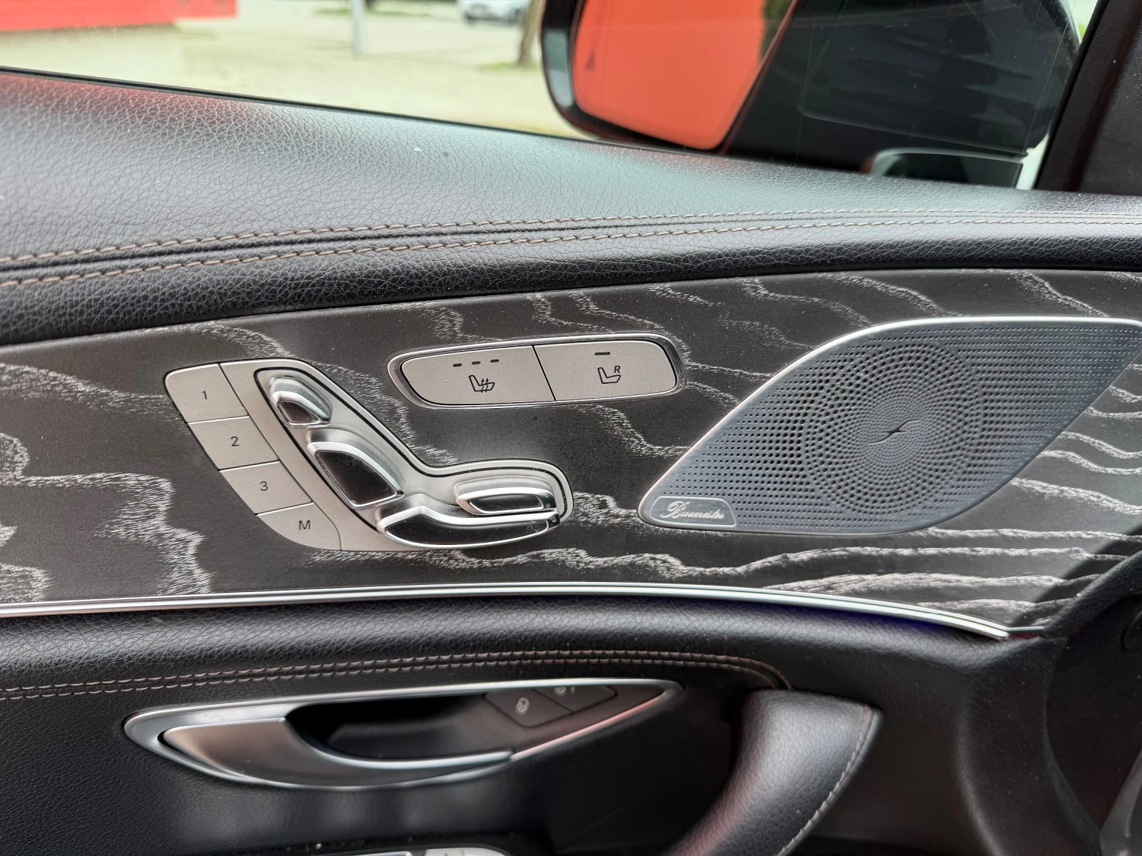 Mercedes-Benz CLS 400 УНИКАТ* AMG* БАРТЕР* EDITION1, снимка 14 - Автомобили и джипове - 54514150