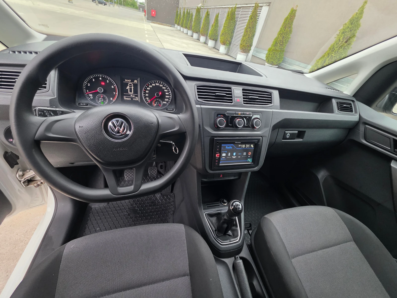 VW Caddy  IV-Cargo Maxi-1.4 TGI-110 h.p., снимка 10 - Автомобили и джипове - 54515258