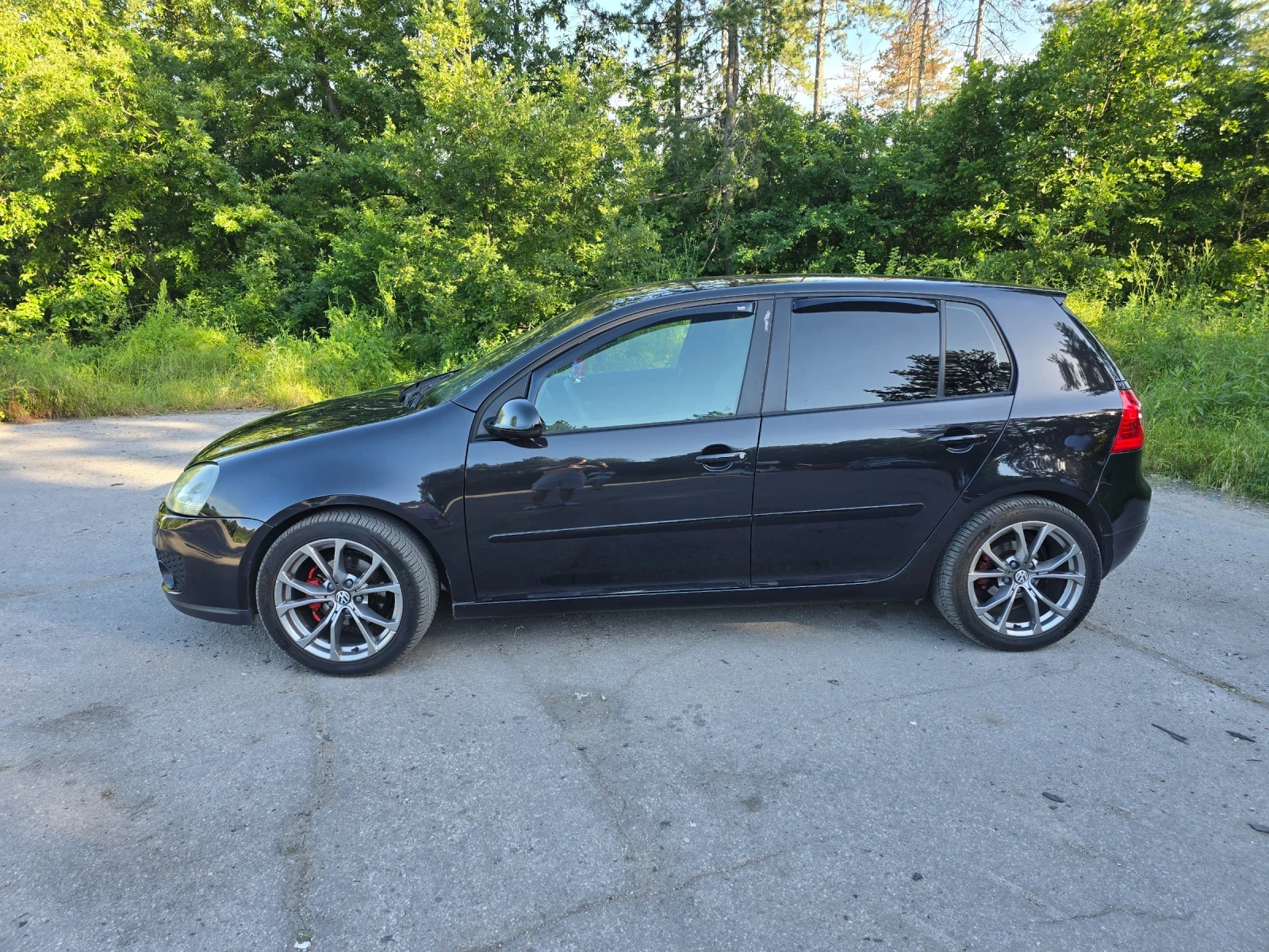 VW Golf 1.9 TDI, снимка 2 - Автомобили и джипове - 54722204