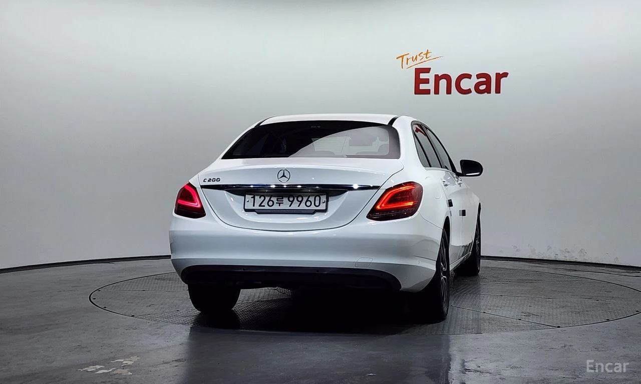Mercedes-Benz C 200 FACELIFT* ПОДГРЕВ* КАМЕРА* КЕЙЛЕС* , снимка 4 - Автомобили и джипове - 54819336