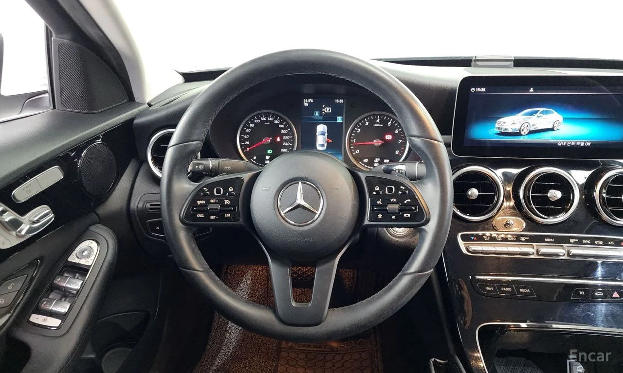 Mercedes-Benz C 200 FACELIFT* ПОДГРЕВ* КАМЕРА* КЕЙЛЕС* , снимка 9 - Автомобили и джипове - 54819336