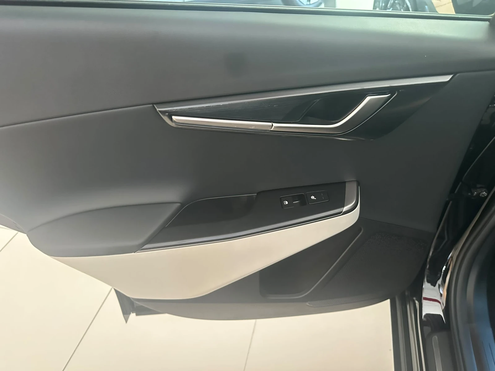 Kia EV6 325HP 4WD GT FULL 0KM ГАРАНЦИОНЕН ОЧАКВАН 22.06, снимка 10 - Автомобили и джипове - 54886048