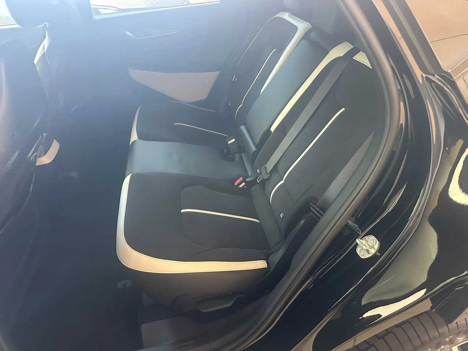 Kia EV6 325HP 4WD GT FULL 0KM ГАРАНЦИОНЕН ОЧАКВАН 22.06, снимка 8 - Автомобили и джипове - 54886048