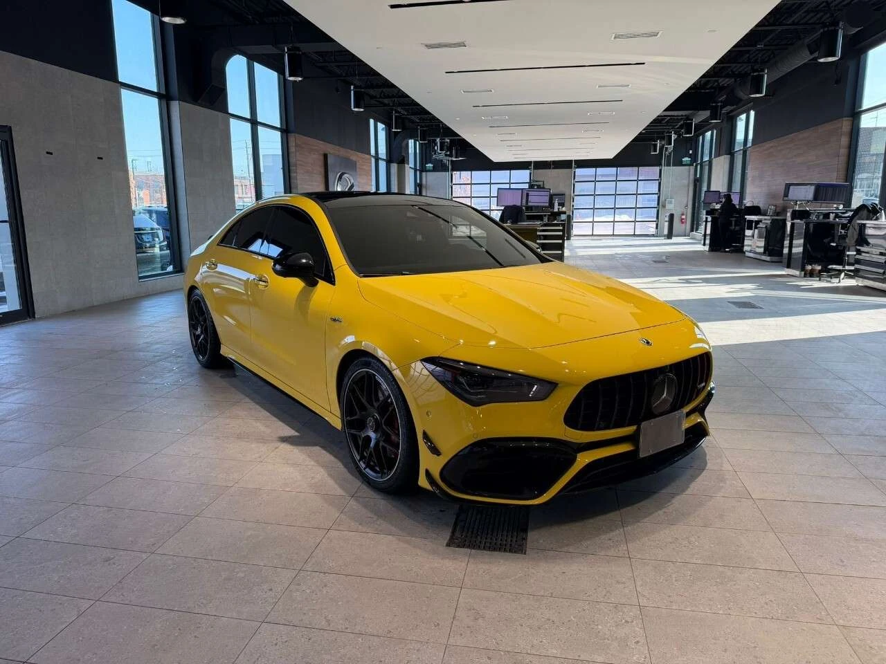 Mercedes-Benz CLA 45 AMG AMG / ФУЛ / МАЛКО КМ. / ЦЕНА ДО БГ, снимка 3 - Автомобили и джипове - 54899901