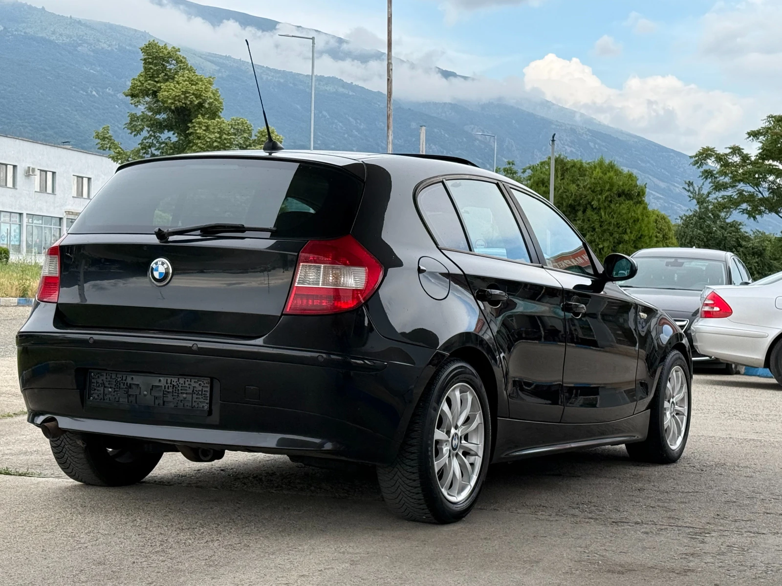 BMW 120 Auto/Печека/PDC, снимка 5 - Автомобили и джипове - 54946402