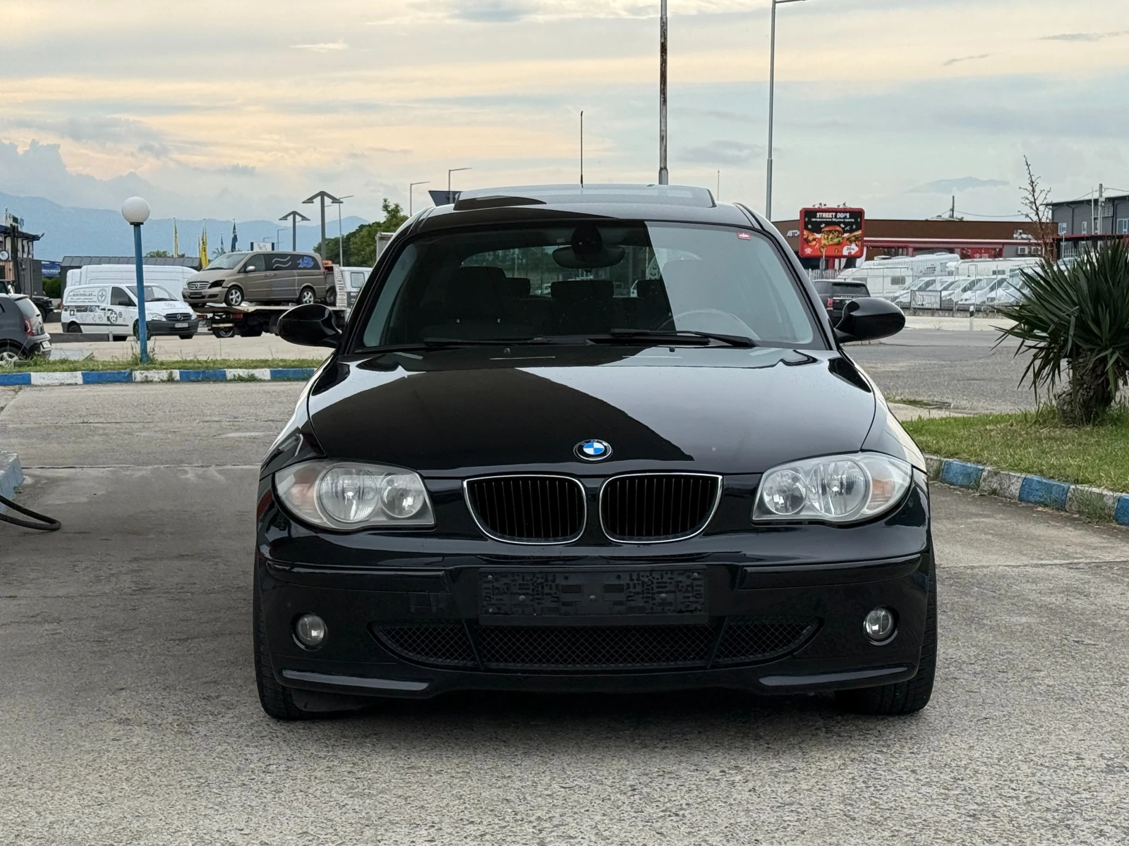 BMW 120 Auto/Печека/PDC, снимка 2 - Автомобили и джипове - 54946402