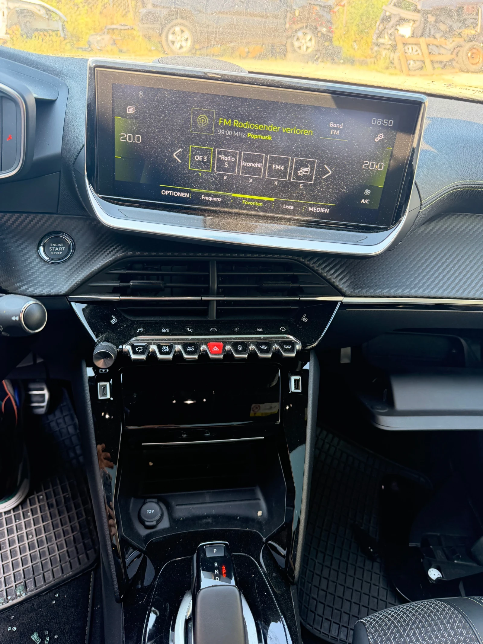 Peugeot 2008 1.5HDI GT LINE, снимка 13 - Автомобили и джипове - 55002191