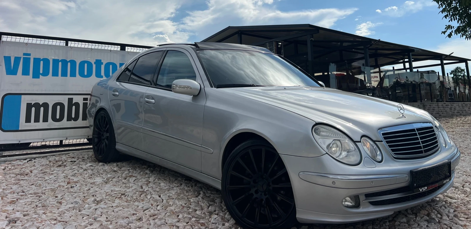 Mercedes-Benz E 320 AMG/PANORAMA/AVANTGARDE/XENON/NAVI/PODGREV/KOJA, снимка 5 - Автомобили и джипове - 55076033