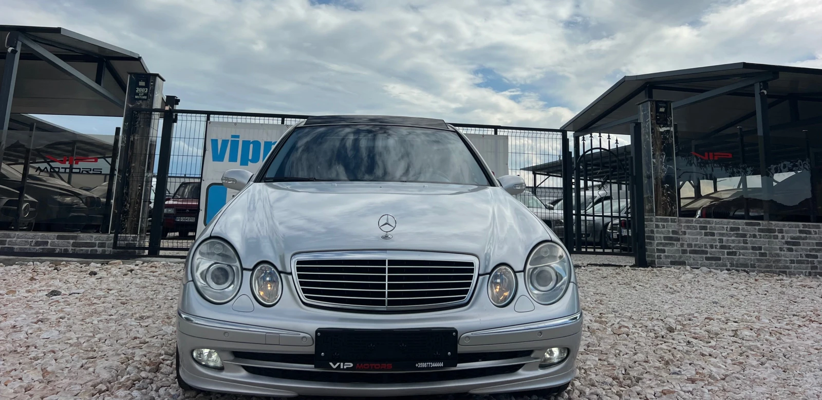Mercedes-Benz E 320 AMG/PANORAMA/AVANTGARDE/XENON/NAVI/PODGREV/KOJA, снимка 2 - Автомобили и джипове - 55076033