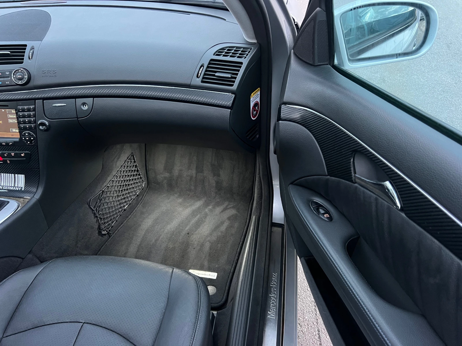 Mercedes-Benz E 320 AMG/PANORAMA/AVANTGARDE/XENON/NAVI/PODGREV/KOJA, снимка 12 - Автомобили и джипове - 55076033