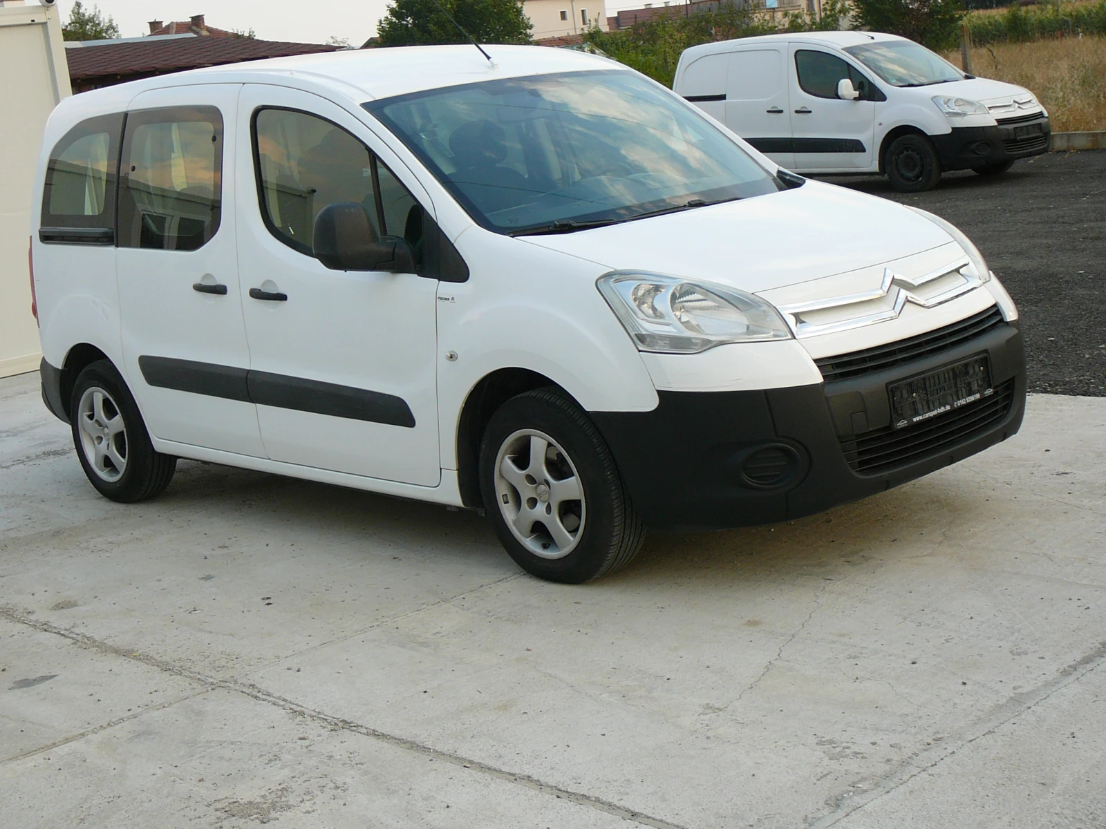 Citroen Berlingo 1.6hdi евро5 Климa, снимка 5 - Автомобили и джипове - 55730079