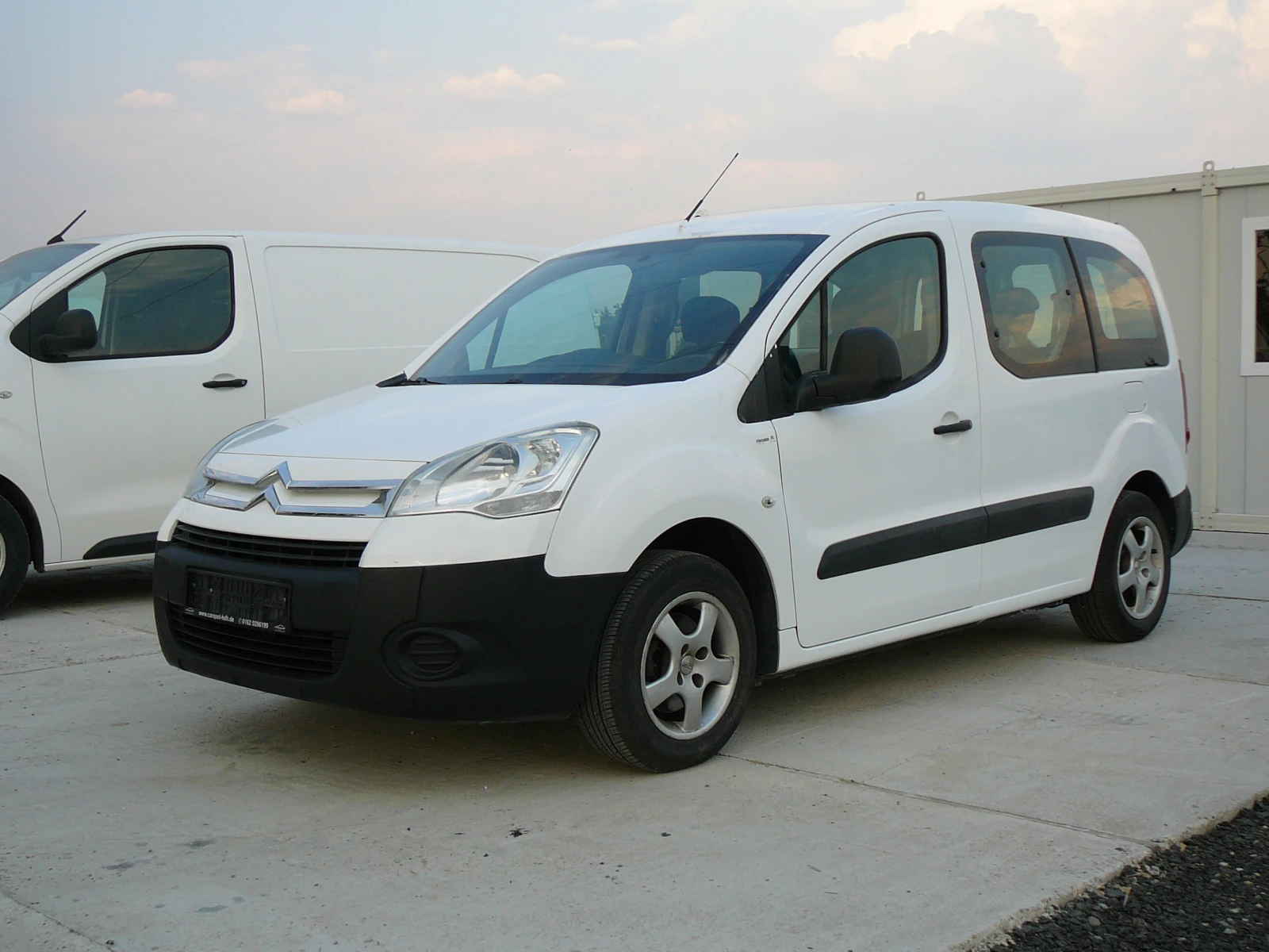 Citroen Berlingo 1.6hdi евро5 Климa, снимка 3 - Автомобили и джипове - 55730079