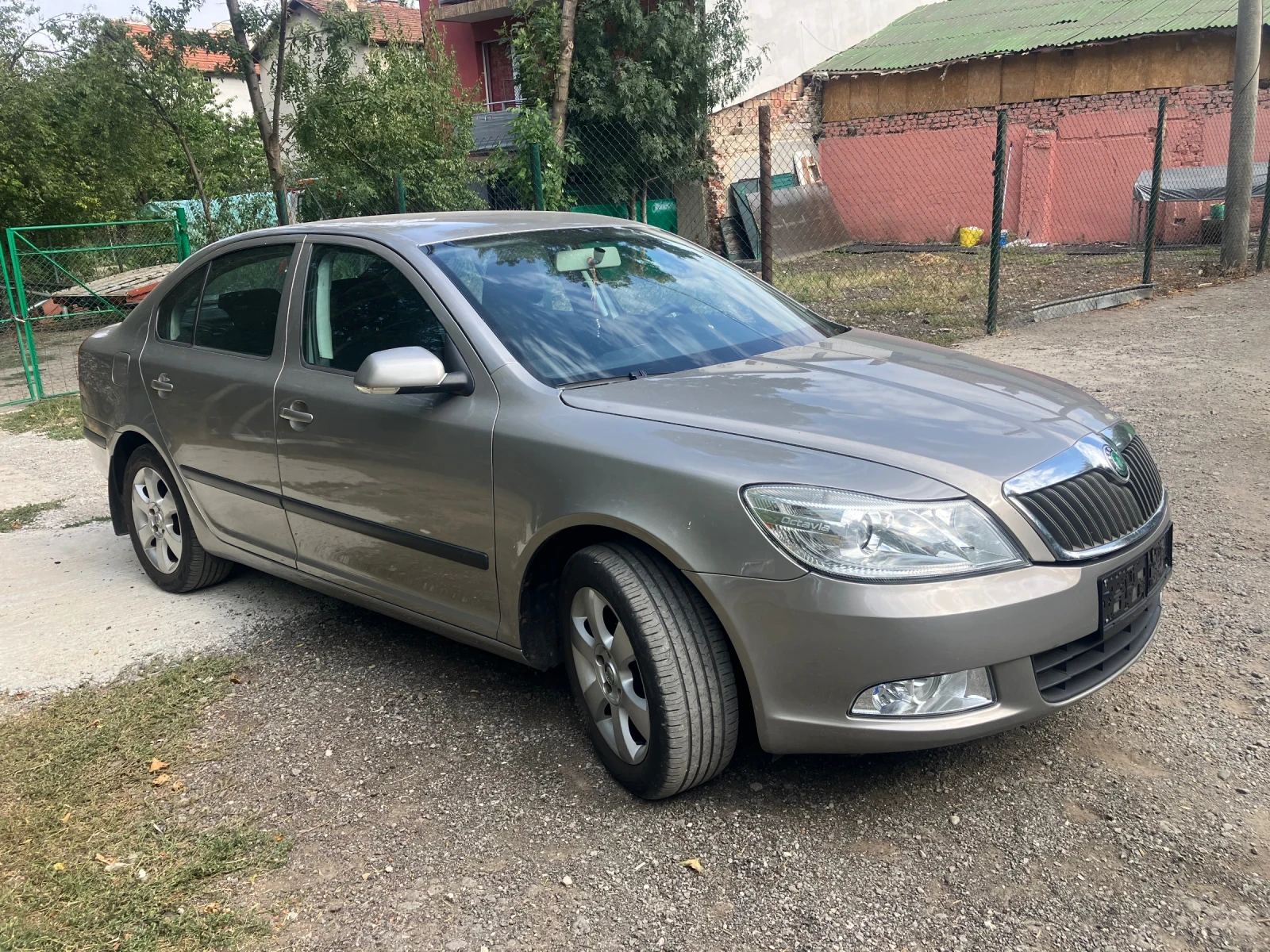 Skoda Octavia 1.6MPi/LPG, снимка 2 - Автомобили и джипове - 56041730