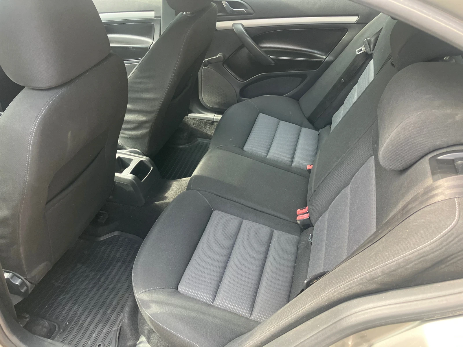 Skoda Octavia 1.6MPi/LPG, снимка 6 - Автомобили и джипове - 56041730