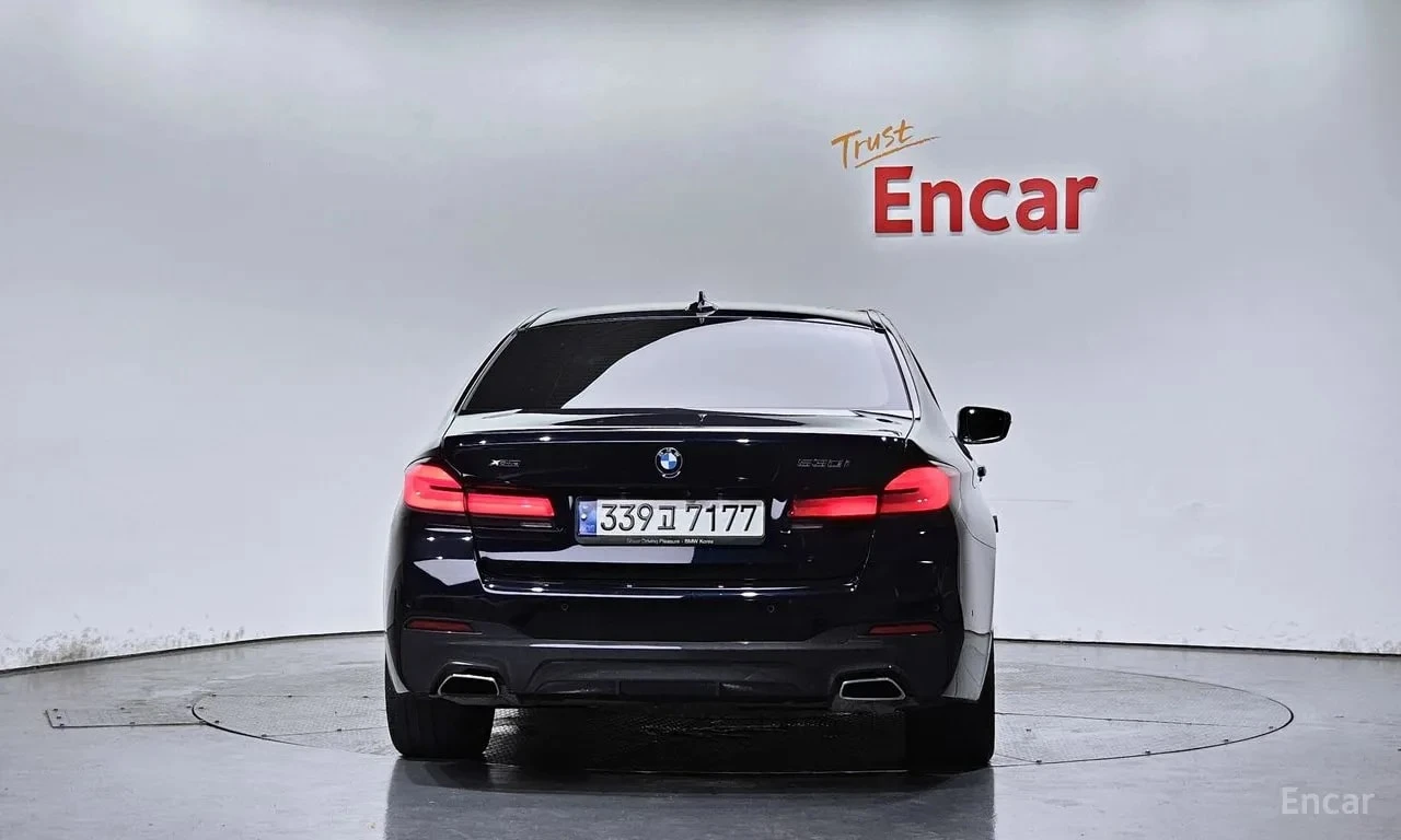 BMW 530 i xDrive M Sport | АВТОФИНАНСИРАНЕ , снимка 4 - Автомобили и джипове - 56107906