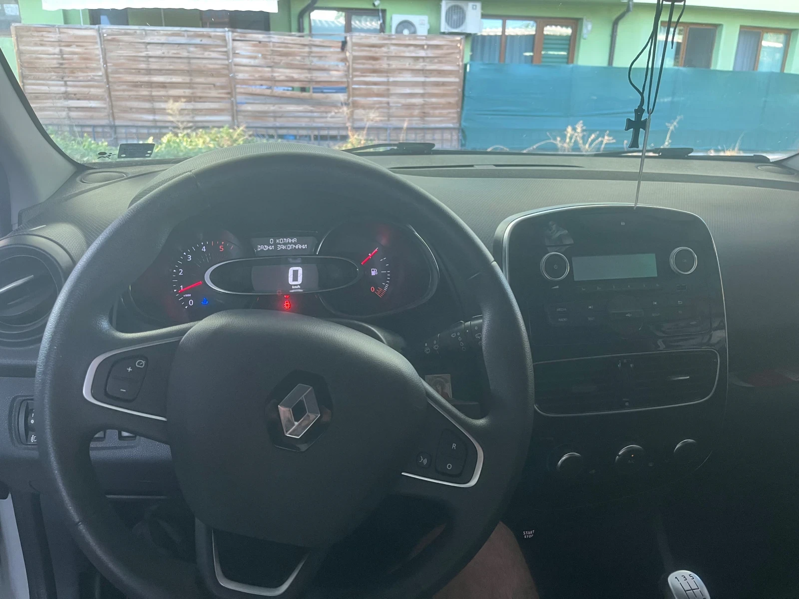 Renault Clio 1.5 dci, снимка 9 - Автомобили и джипове - 56208732