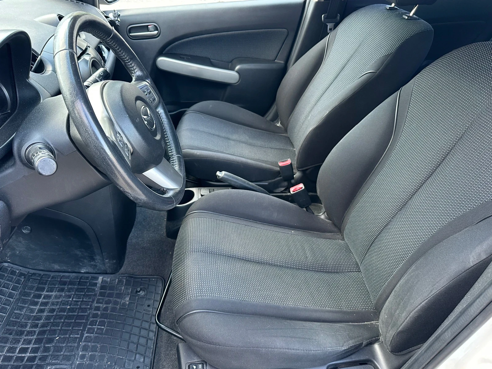 Mazda 2 | Mobile.bg � ����������� 9