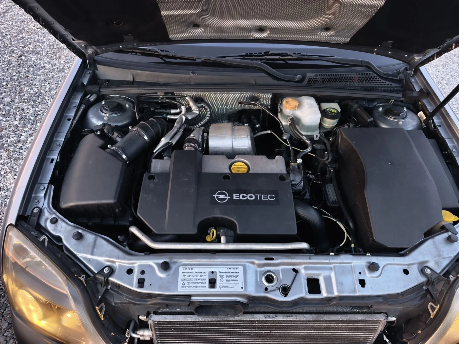 Opel Signum 2.2DTI, снимка 14 - Автомобили и джипове - 56403835