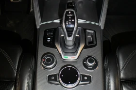Alfa Romeo Stelvio Veloce, снимка 14