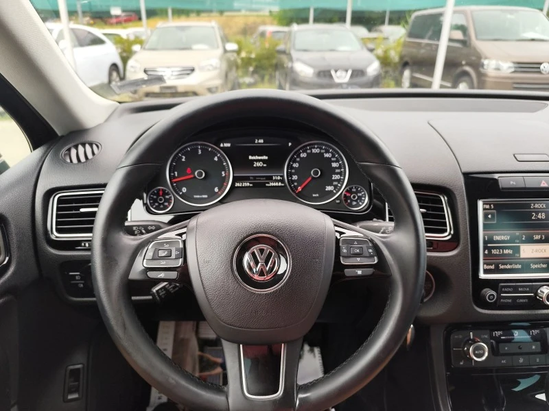 VW Touareg 3.0 Швейцария , снимка 10 - Автомобили и джипове - 46191356