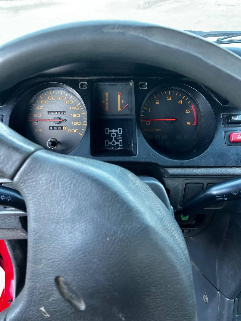 Mitsubishi Pajero, снимка 7 - Автомобили и джипове - 52358405