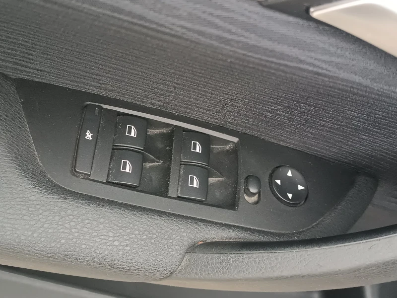 BMW X1 2.0i, sDrive, 122х. км., ЛИЗИНГ , снимка 10 - Автомобили и джипове - 53478788