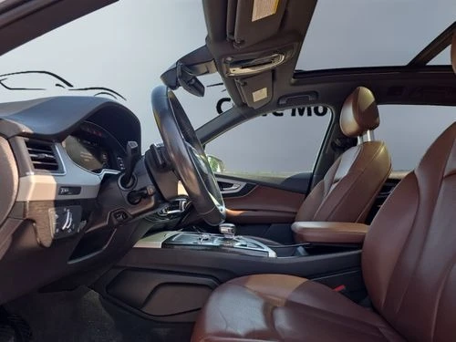 Audi Q7 45 TFSI quattro| CarPlay| Navi| Blind spot| Camera, снимка 12 - Автомобили и джипове - 55153711