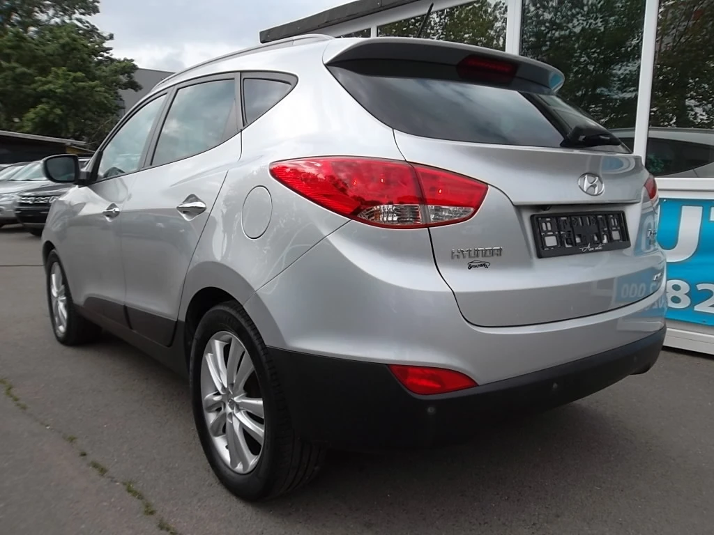 Hyundai IX35 2.0d.4x4.AВТОМАТИК.кожа184кс - изображение 2