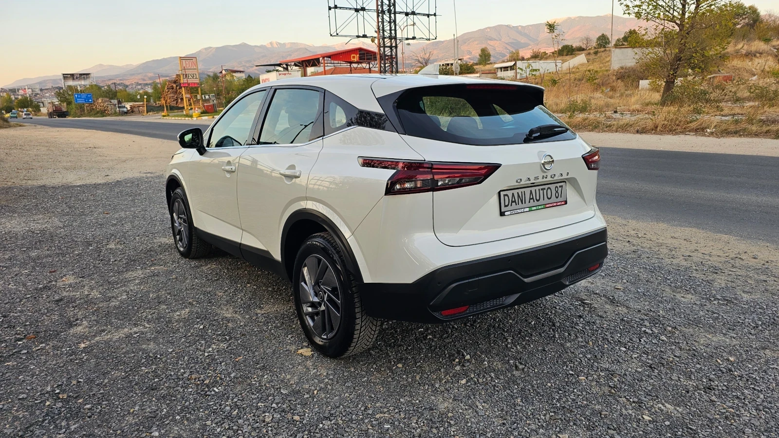 Nissan Qashqai 1.3 DiG-T - изображение 4