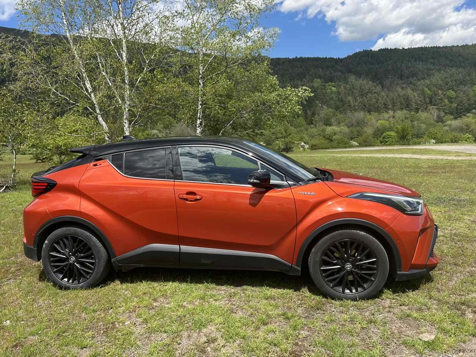 Toyota C-HR Hybrid e-CVT Cuore Facelift - изображение 4