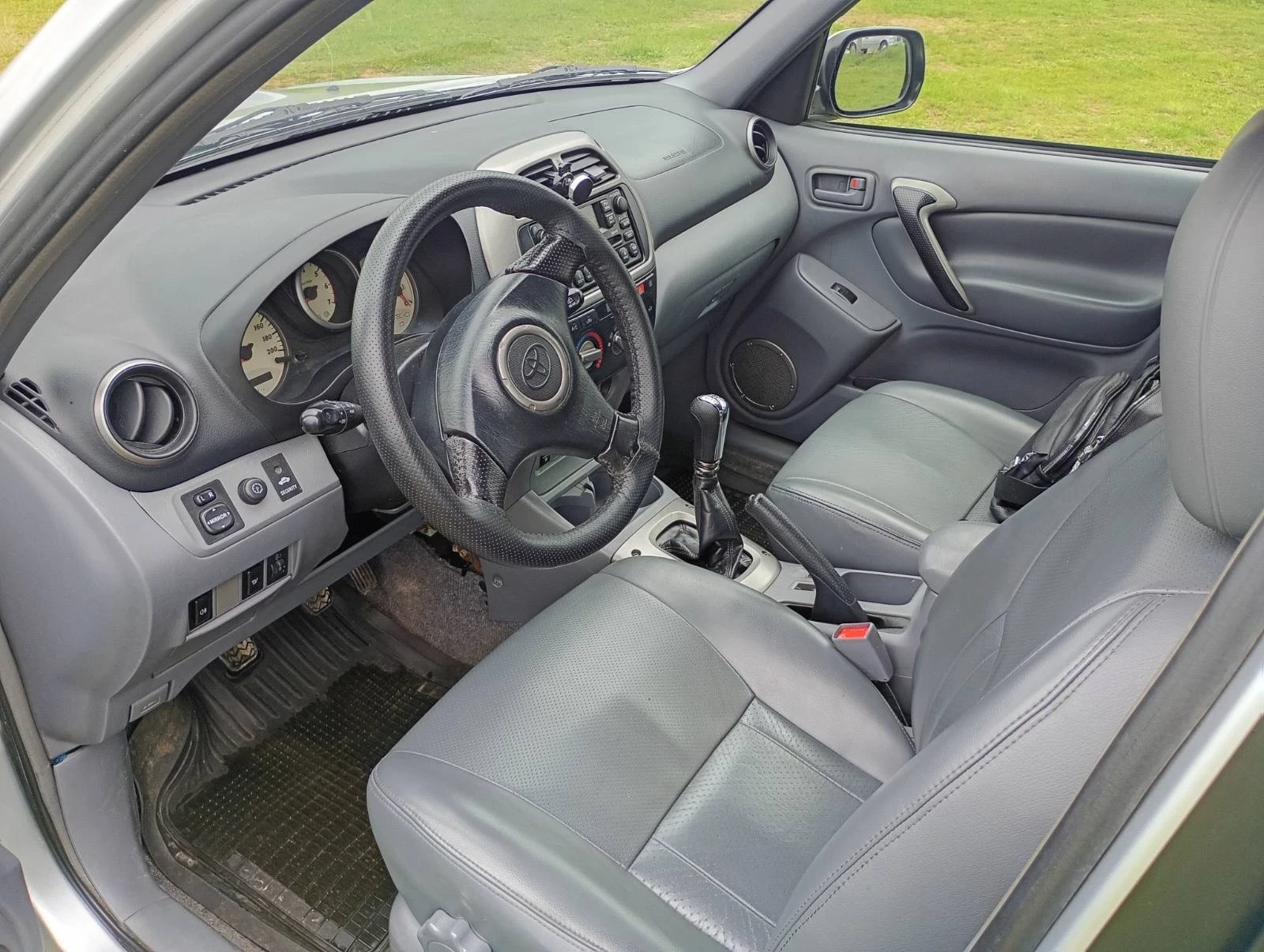 Toyota Rav4  - изображение 4