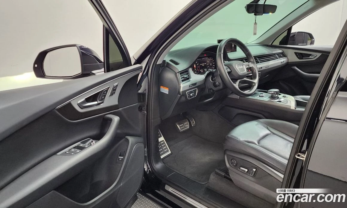 Audi Q7 45 TFSI Quattro, снимка 10 - Автомобили и джипове - 55676687