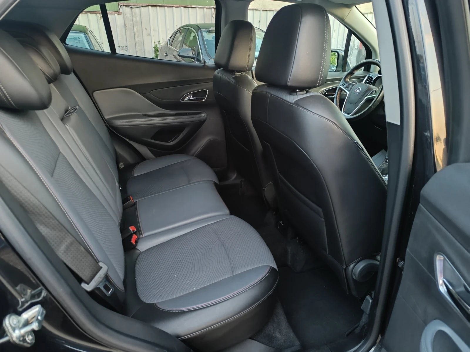 Opel Mokka 1.7 cdti * Автоматик * Навигация * Камера * Кожа, снимка 11 - Автомобили и джипове - 55795154