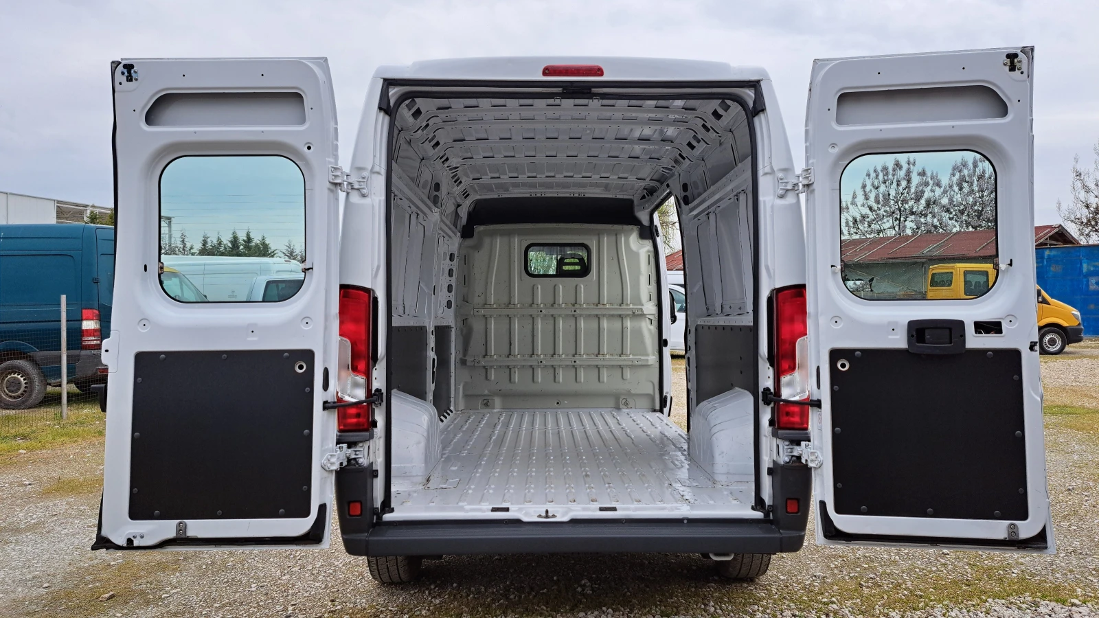 Fiat Ducato 2.3 MULTIJET-6ск/КЛИМАТИК/EURO 5B, снимка 14 - Бусове и автобуси - 54220917