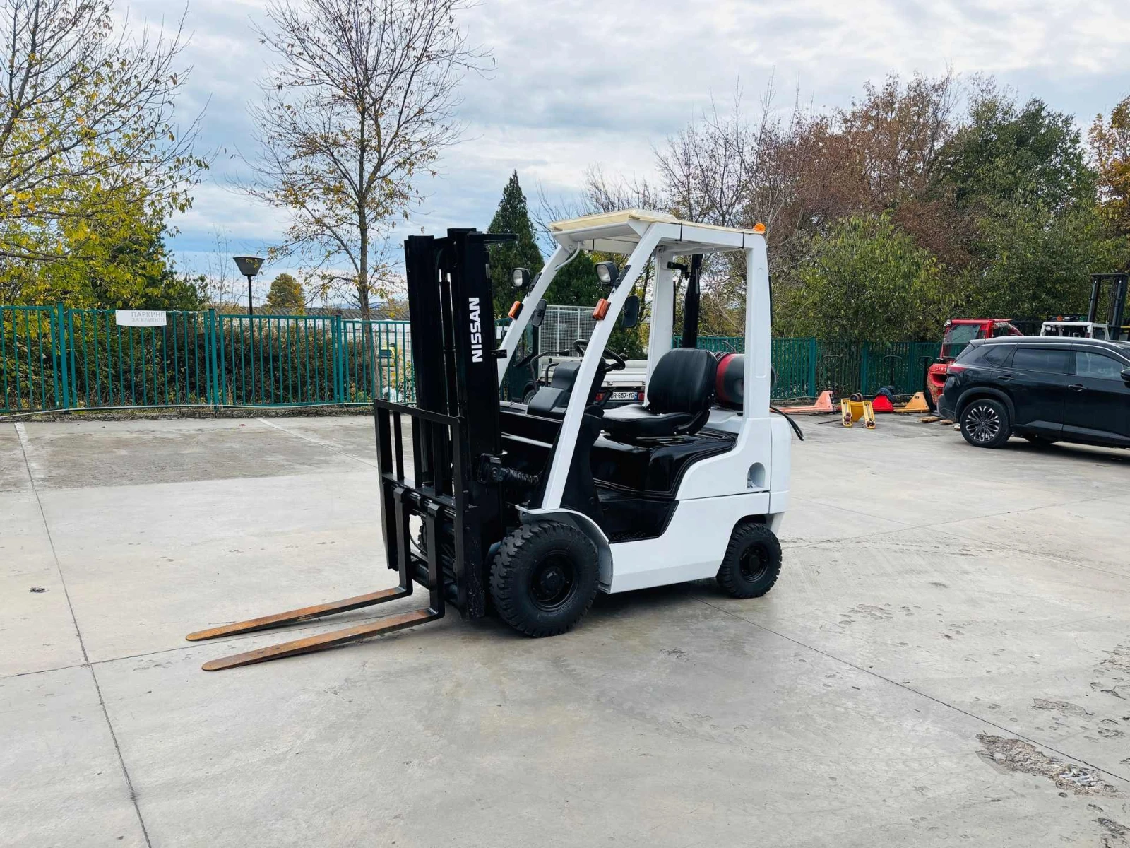  Nissan  ,  | Mobile.bg   1