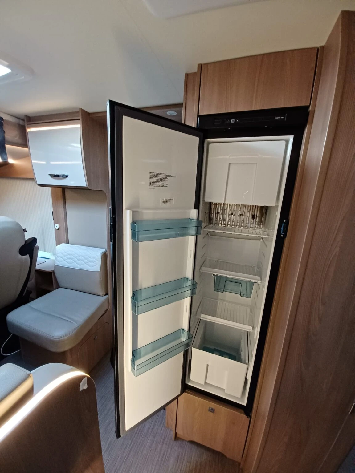 ������ Burstner Lyseo Time I 728 G Limited | Mobile.bg � ����������� 6