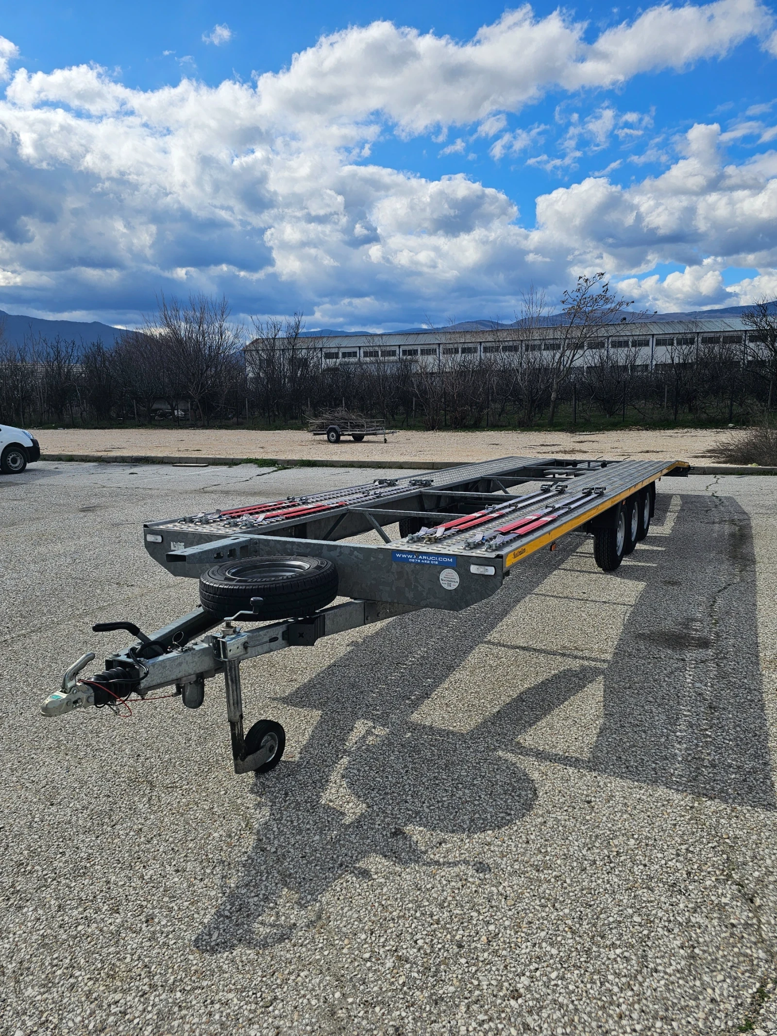 �� ��������� Besttrailers | Mobile.bg � ����������� 1