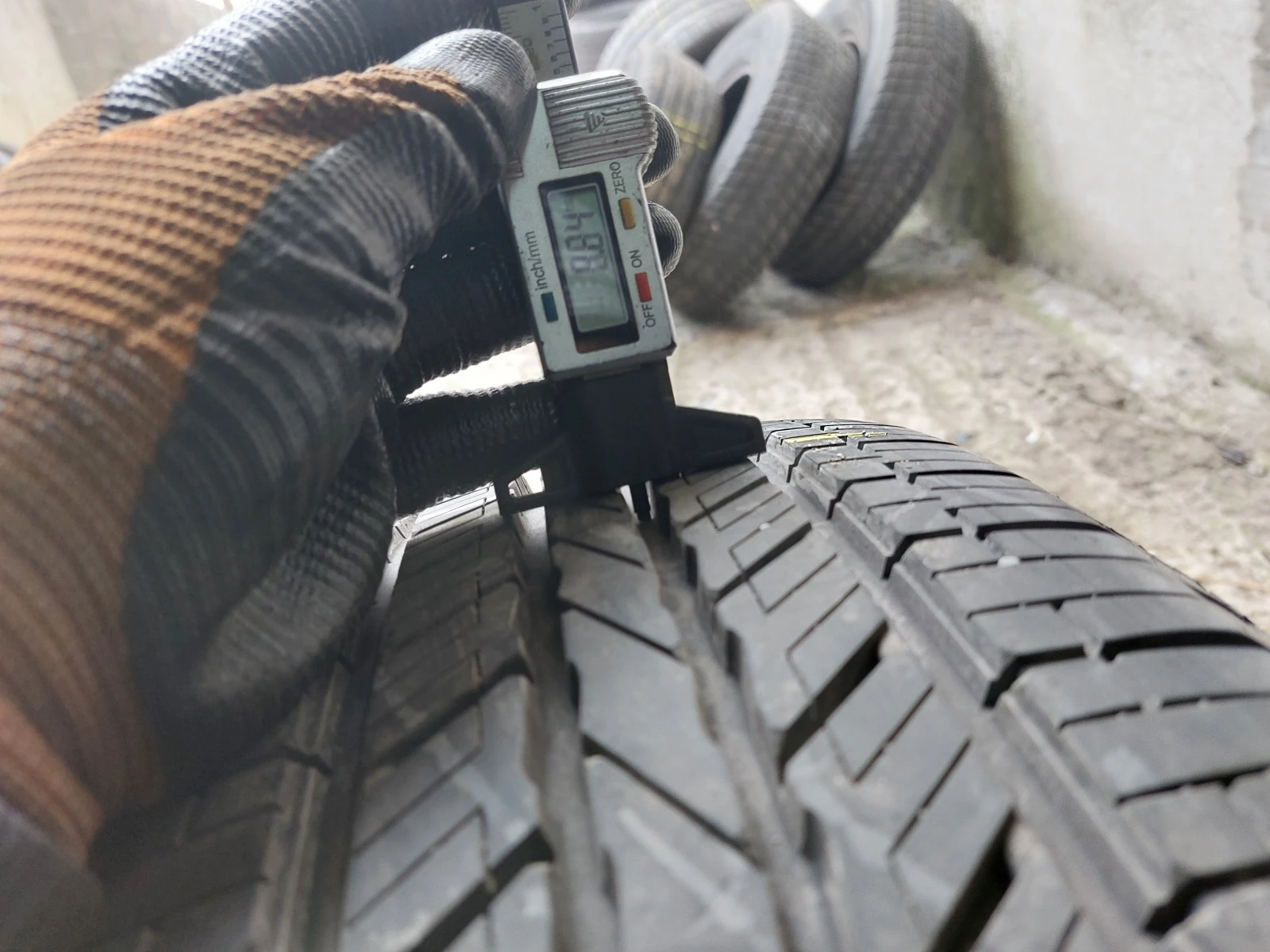 ���� 235/60R18 | Mobile.bg � ����������� 4