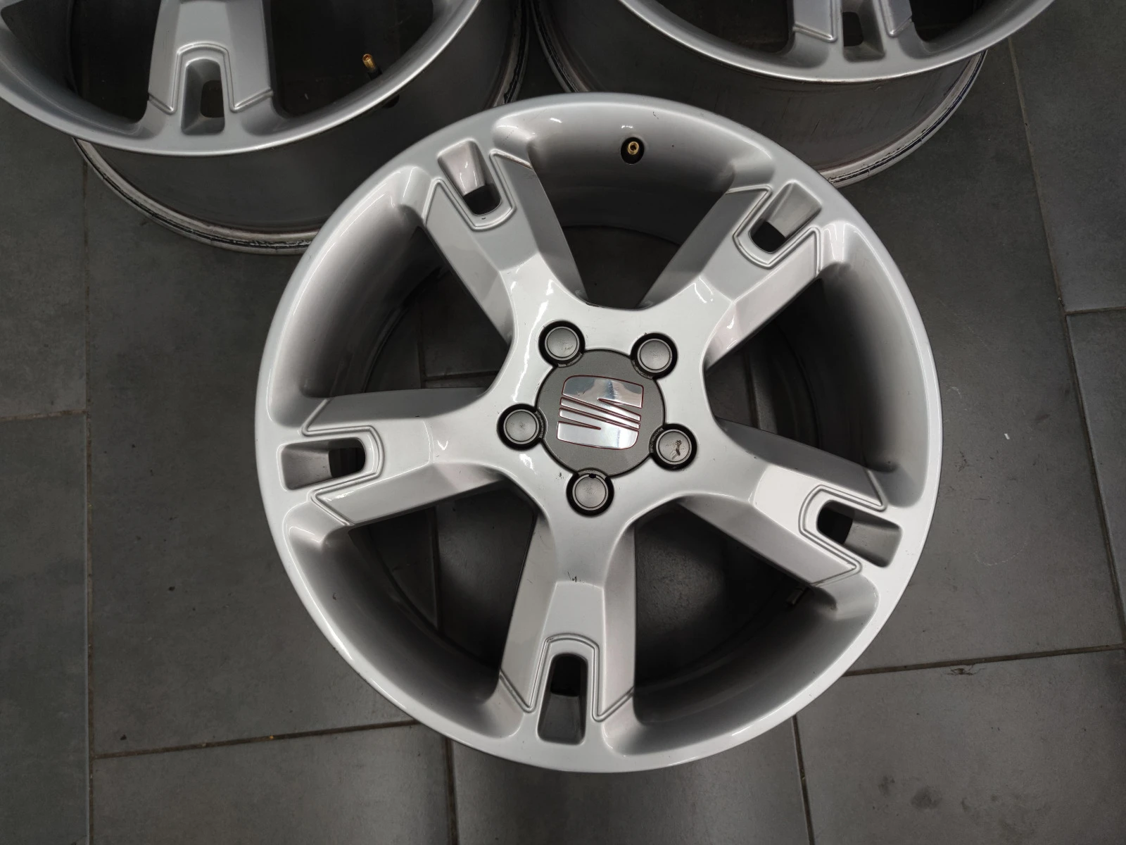   Seat | Mobile.bg   1