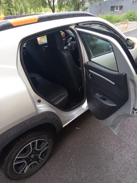 Dacia Spring Comfort + , снимка 12