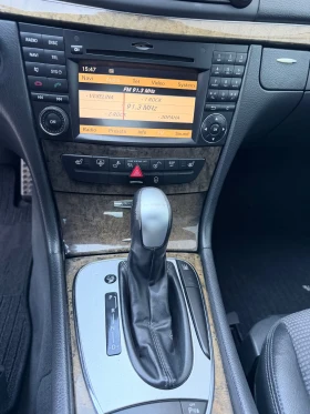 Mercedes-Benz E 320, снимка 12