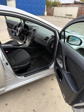 Toyota Avensis, снимка 10