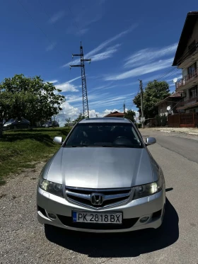������ Honda Accord