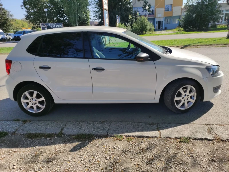 VW Polo 1.2 бензин, снимка 4 - Автомобили и джипове - 47408073