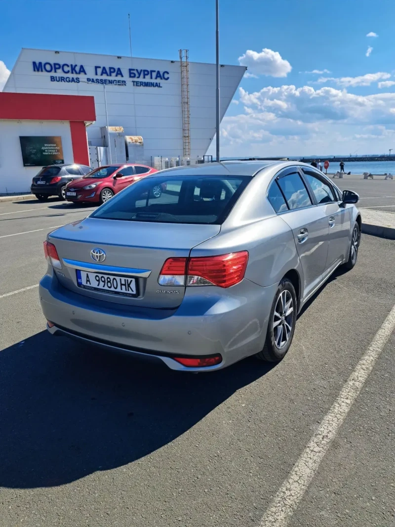 Toyota Avensis, снимка 8 - Автомобили и джипове - 47466122