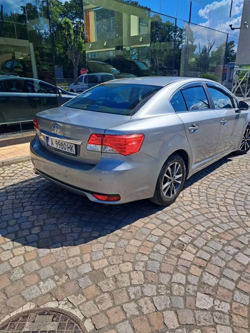 Toyota Avensis, снимка 4 - Автомобили и джипове - 47466122